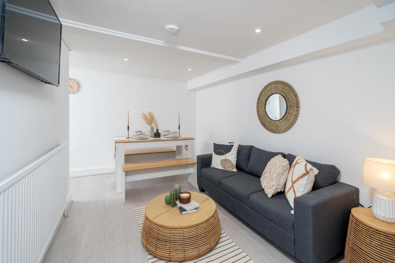 Russell Sq - 2 Bed